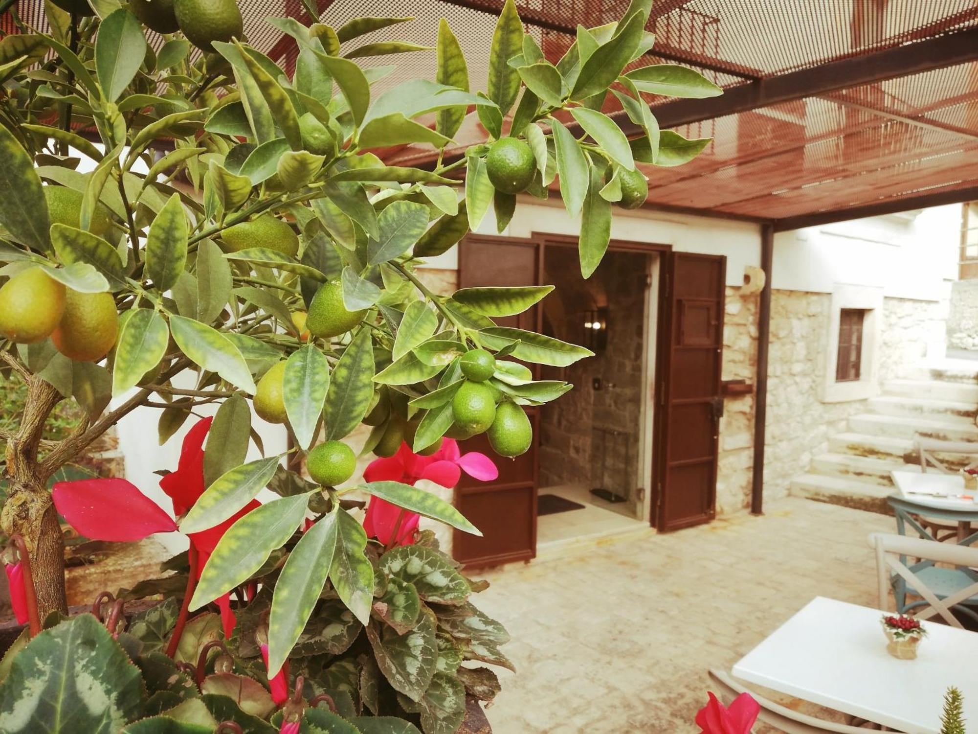 Terrazzani Suite Comiso Exterior photo